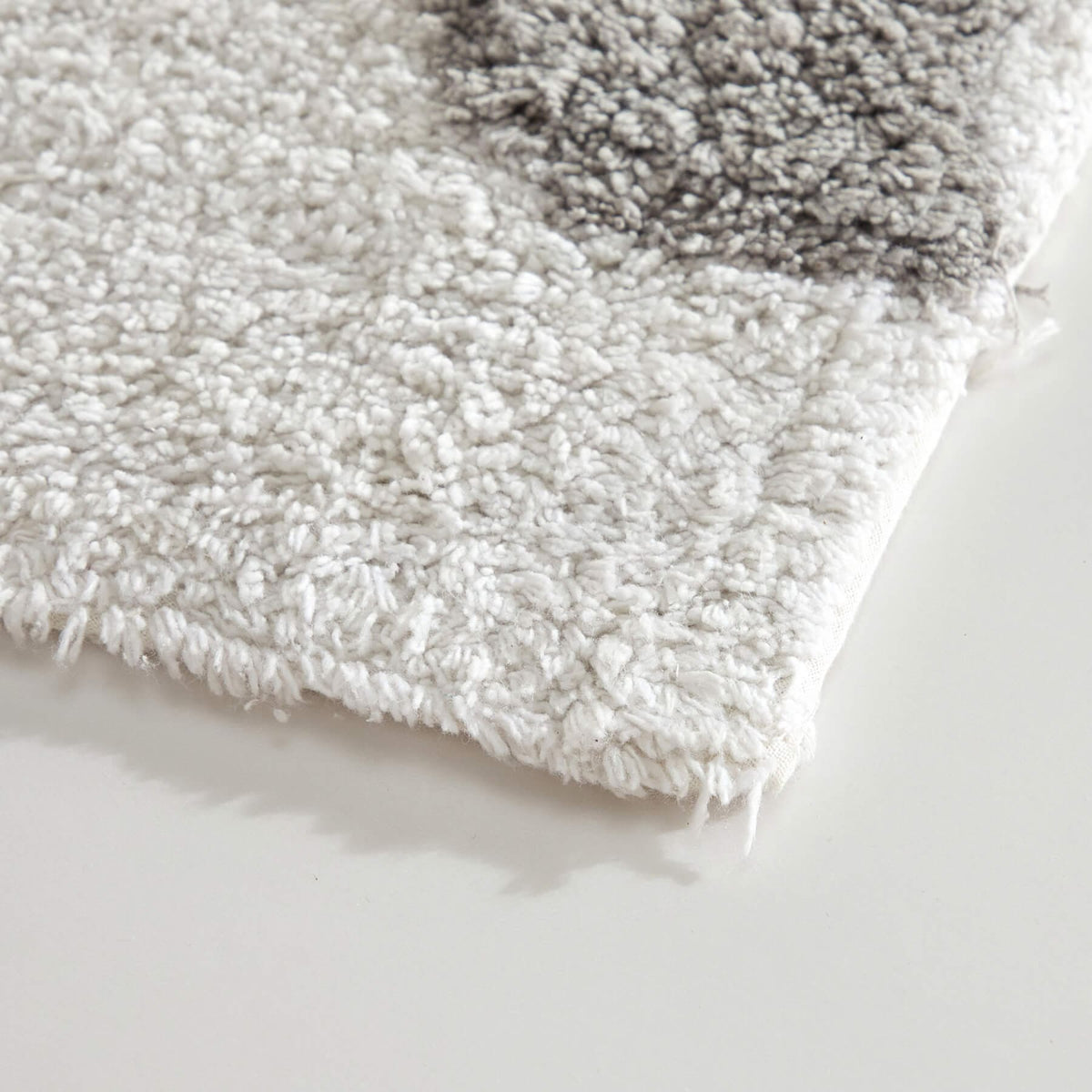 Chic-Home-Sarabi Plush Tufted Cotton Bathroom Rug-