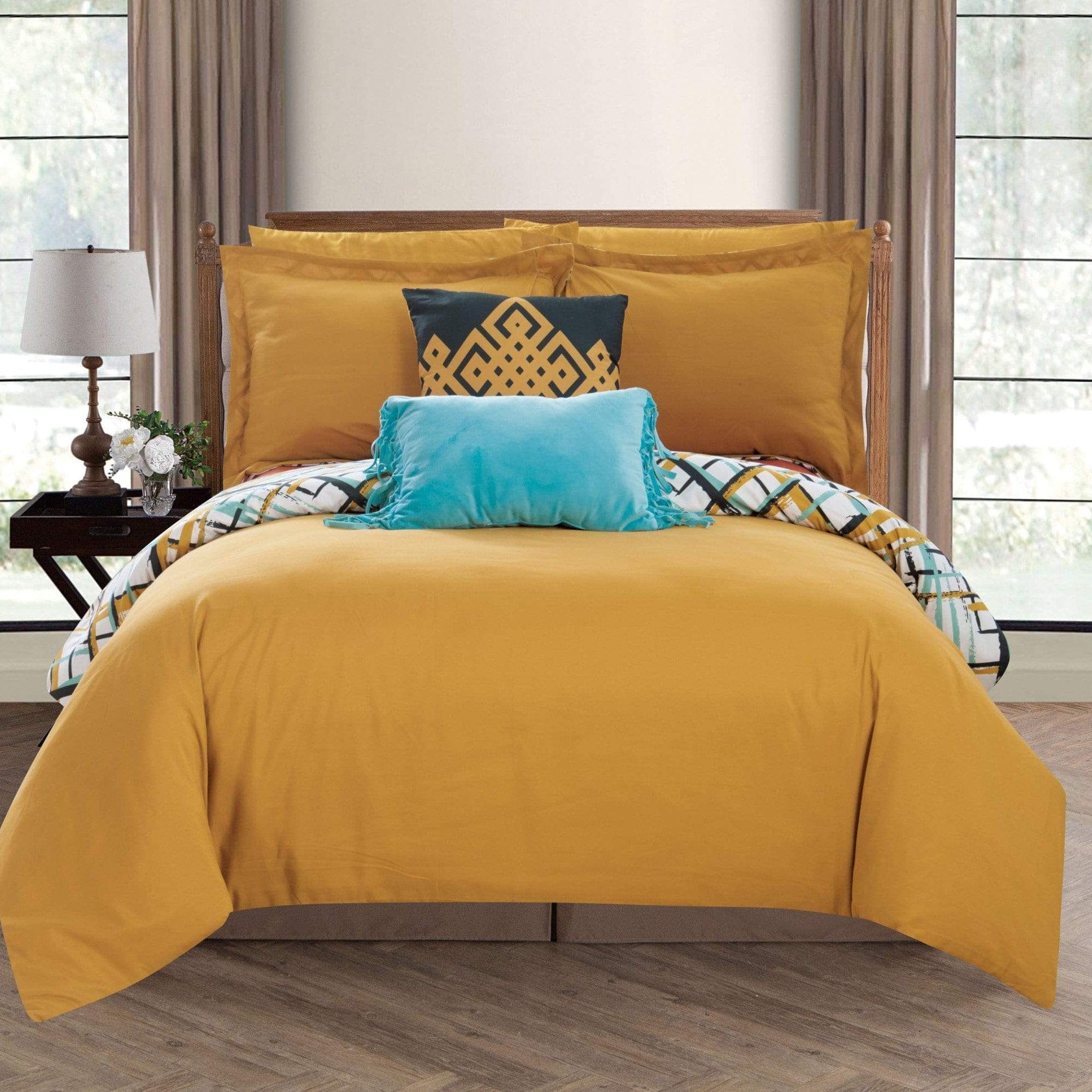 Chic Abstract authentic 9 Piece Comforter Set.(Full)