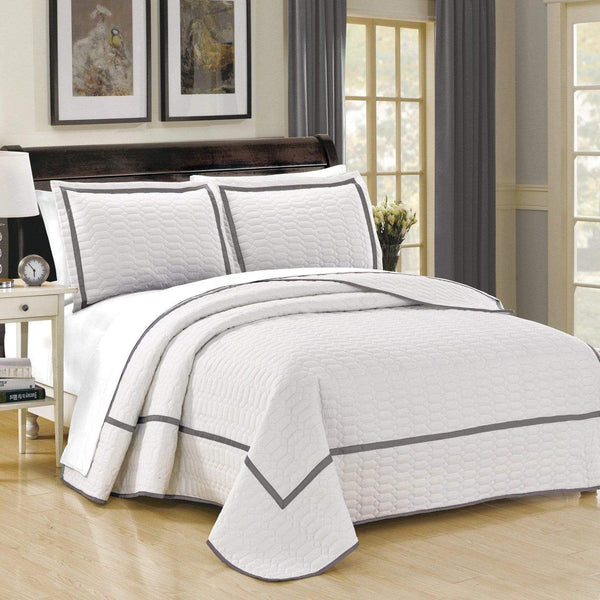 Chic Home Birmingham 3 Piece Hotel Quilt Set 