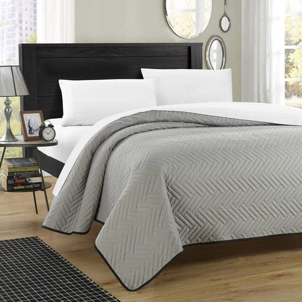 Chic Home Enigma 1 Piece Reversible Quilt Set Silver