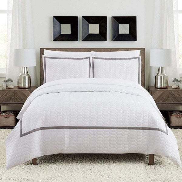 Chic Home Faige 3 Piece Hotel Duvet Cover Set White