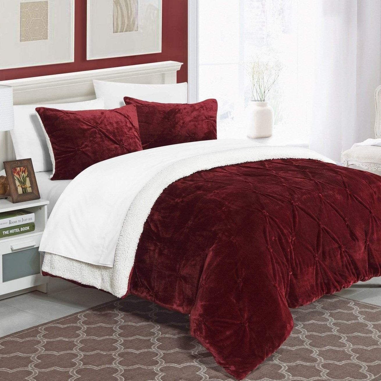 3 pc DKNY outlet Red Sherpa comforter set !