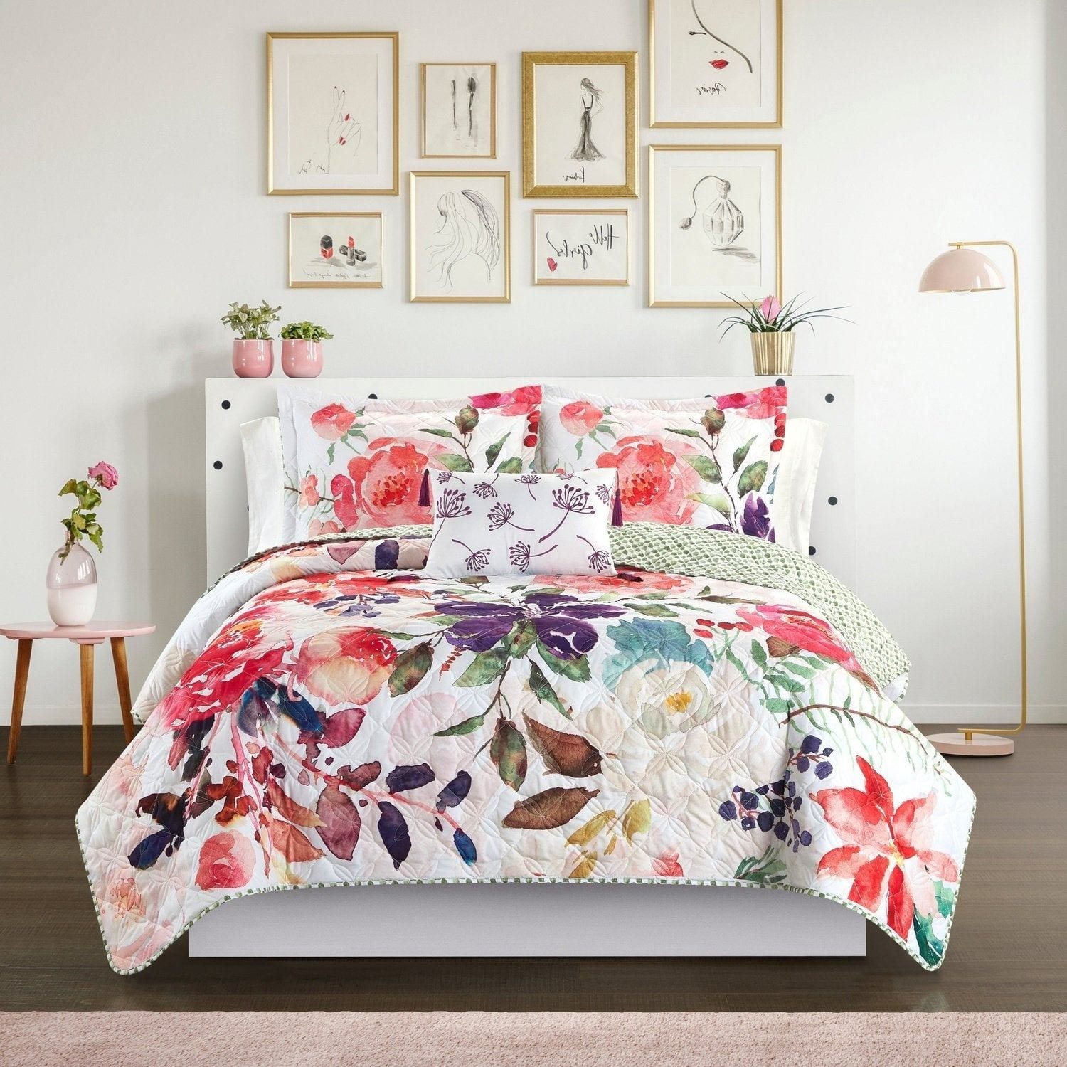 https://www.chichome.com/cdn/shop/products/chic-home-retsina-4-piece-reversible-quilt-set-floral-watercolor-bedding-pillow-shams-included.jpg?v=1693082946