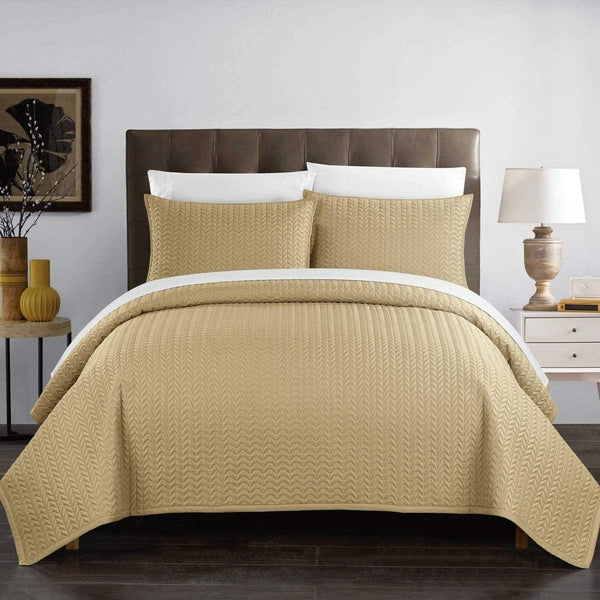 Chic Home Weaverland 7 Piece Stitched Quilt Set Gold